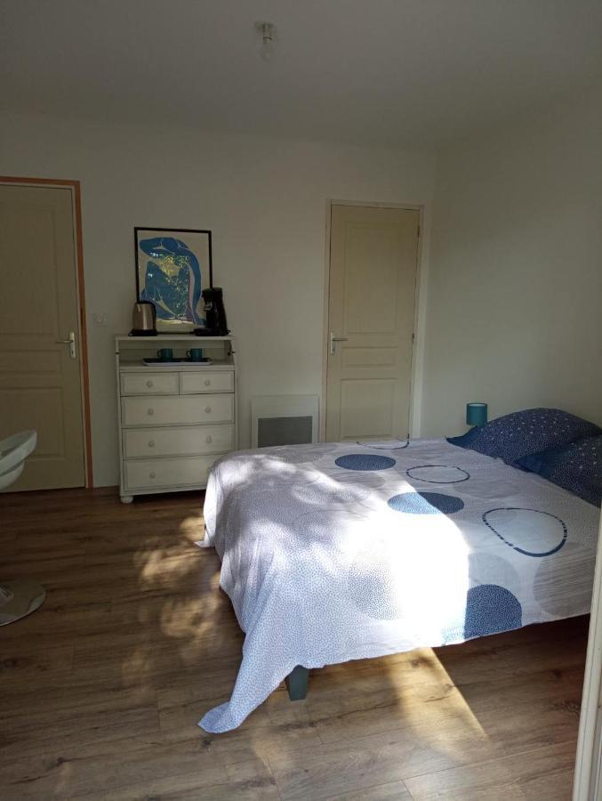 Chambre Au Calme Entouree Par La Nature. Сен-Леон-сюр-Везер Екстер'єр фото